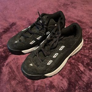 Fila tennis shoes